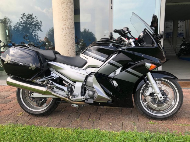 Yamaha fjr1300 km 25200 1